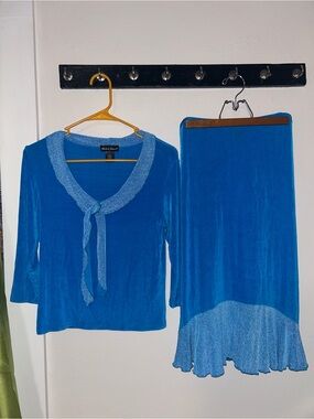 Vintage Blue Two-Piece Skirt Set with Bow Collar